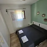 Apartamento Sandra I Davor Lonic Kukljica