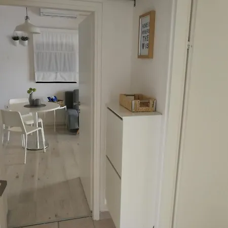 Sandra I Davor Lonic Apartment Kukljica