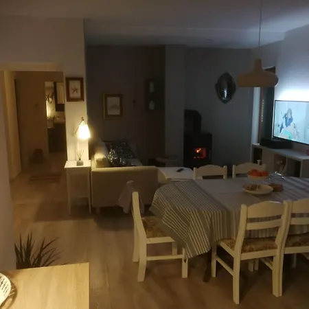 Sandra I Davor Lonic Apartment