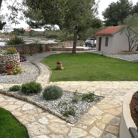 Apartment Sandra I Davor Lonic *