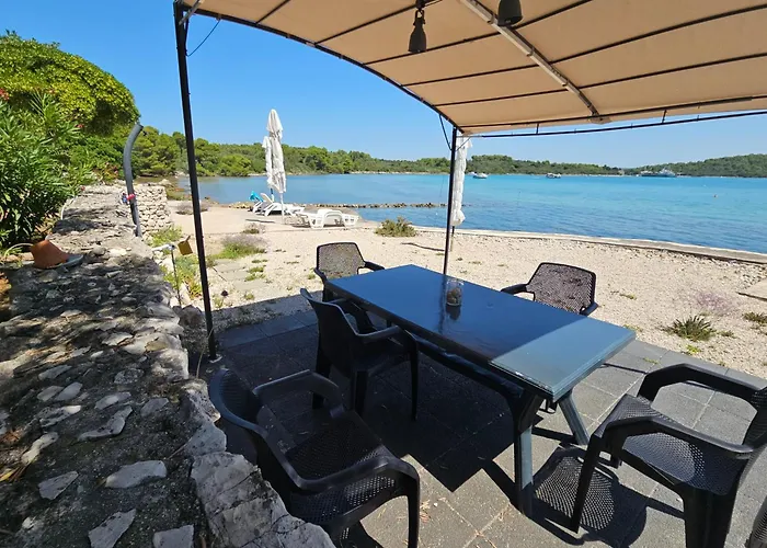 Sandra I Davor Lonic Lägenhet Kukljica